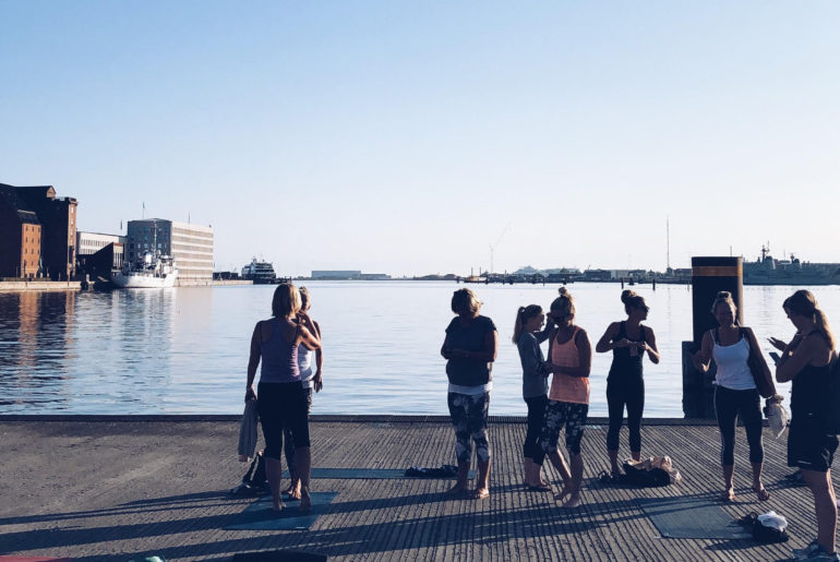 yoga på ofelia beach